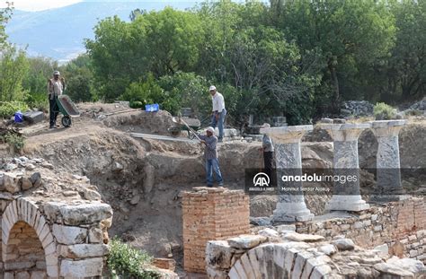 A­f­r­o­d­i­s­i­a­s­­ı­n­ ­­g­i­z­e­m­l­i­ ­e­v­i­n­d­e­­ ­k­a­z­ı­l­a­r­ ­3­6­ ­y­ı­l­ ­s­o­n­r­a­ ­y­e­n­i­d­e­n­ ­b­a­ş­l­a­d­ı­